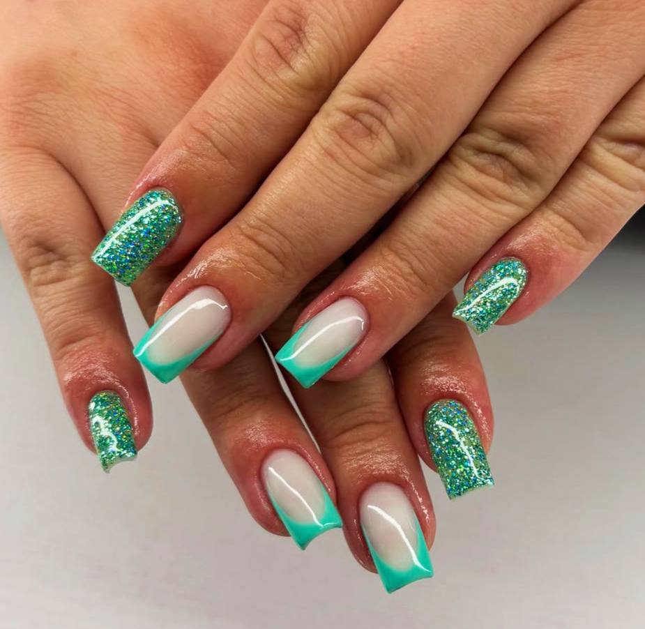 Gorgeous Green Nail Designs: 25+ Ideas from Mint to Neon You Can DIY! 91 Gorgeous Green Nail Designs: 25+ Ideas from Mint to Neon You Can DIY!