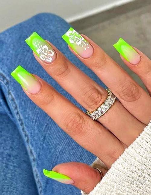 Gorgeous Green Nail Designs: 25+ Ideas from Mint to Neon You Can DIY! 47 Gorgeous Green Nail Designs: 25+ Ideas from Mint to Neon You Can DIY!