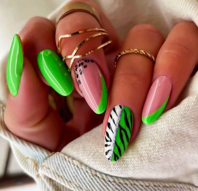 Gorgeous Green Nail Designs: 25+ Ideas from Mint to Neon You Can DIY! 92 Gorgeous Green Nail Designs: 25+ Ideas from Mint to Neon You Can DIY!