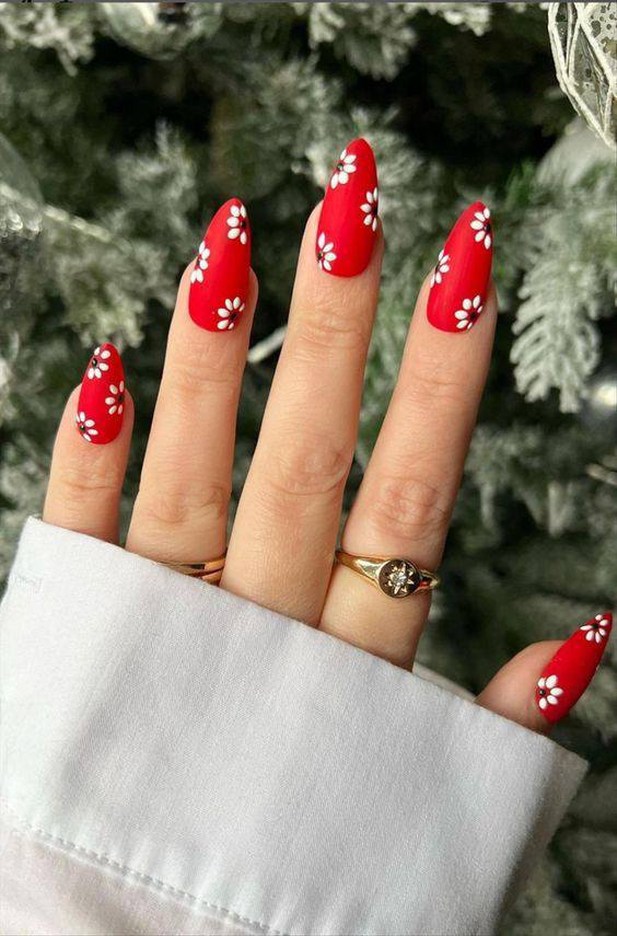 π Stunning Red & White Nail Art: Hearts, Swirls & More To Inspire Your Next Manicure! π 17 π Stunning Red & White Nail Art: Hearts, Swirls & More To Inspire Your Next Manicure! π