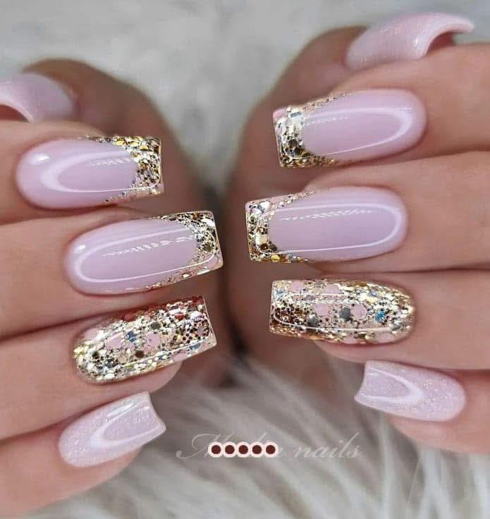 Glamorous DIY Nail Art: Recreate Stunning Ombre & Glitter Looks at Home 17 Glamorous DIY Nail Art: Recreate Stunning Ombre & Glitter Looks at Home