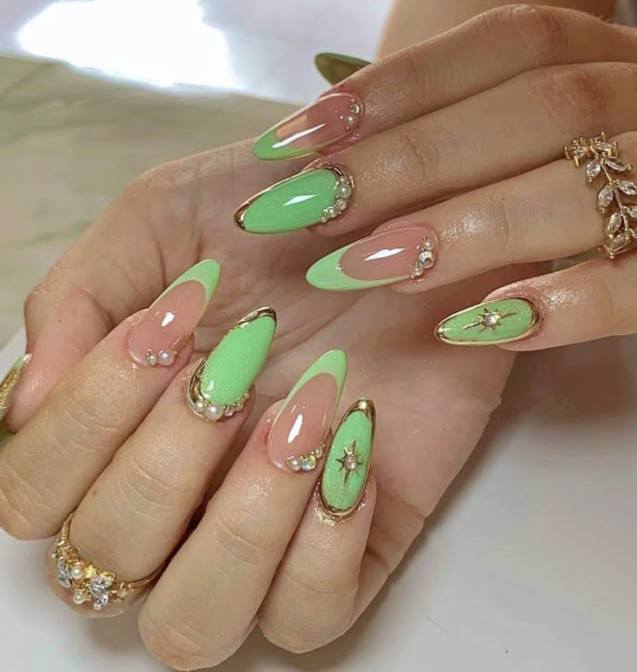 Gorgeous Green Nail Designs: 25+ Ideas from Mint to Neon You Can DIY! 90 Gorgeous Green Nail Designs: 25+ Ideas from Mint to Neon You Can DIY!