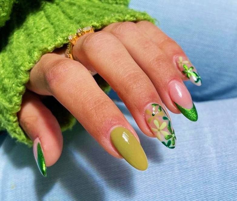 Gorgeous Green Nail Designs: 25+ Ideas from Mint to Neon You Can DIY! 87 Gorgeous Green Nail Designs: 25+ Ideas from Mint to Neon You Can DIY!
