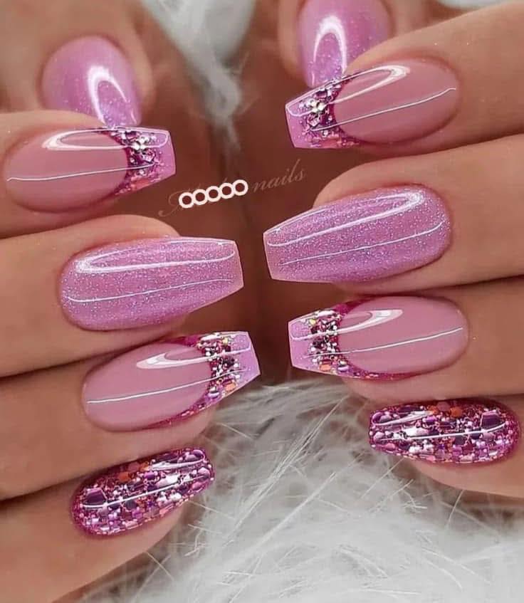 Glamorous DIY Nail Art: Recreate Stunning Ombre & Glitter Looks at Home 17 Glamorous DIY Nail Art: Recreate Stunning Ombre & Glitter Looks at Home