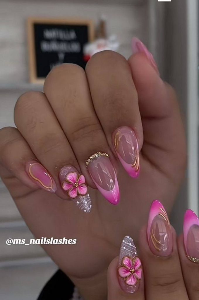 Stunning 3D Floral Nail Art with Elegant Gold Accents: Your Ultimate Guide 17 Stunning 3D Floral Nail Art with Elegant Gold Accents: Your Ultimate Guide