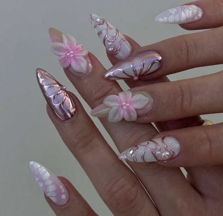 Stunning 3D Floral Nail Art with Elegant Gold Accents: Your Ultimate Guide 17 Stunning 3D Floral Nail Art with Elegant Gold Accents: Your Ultimate Guide